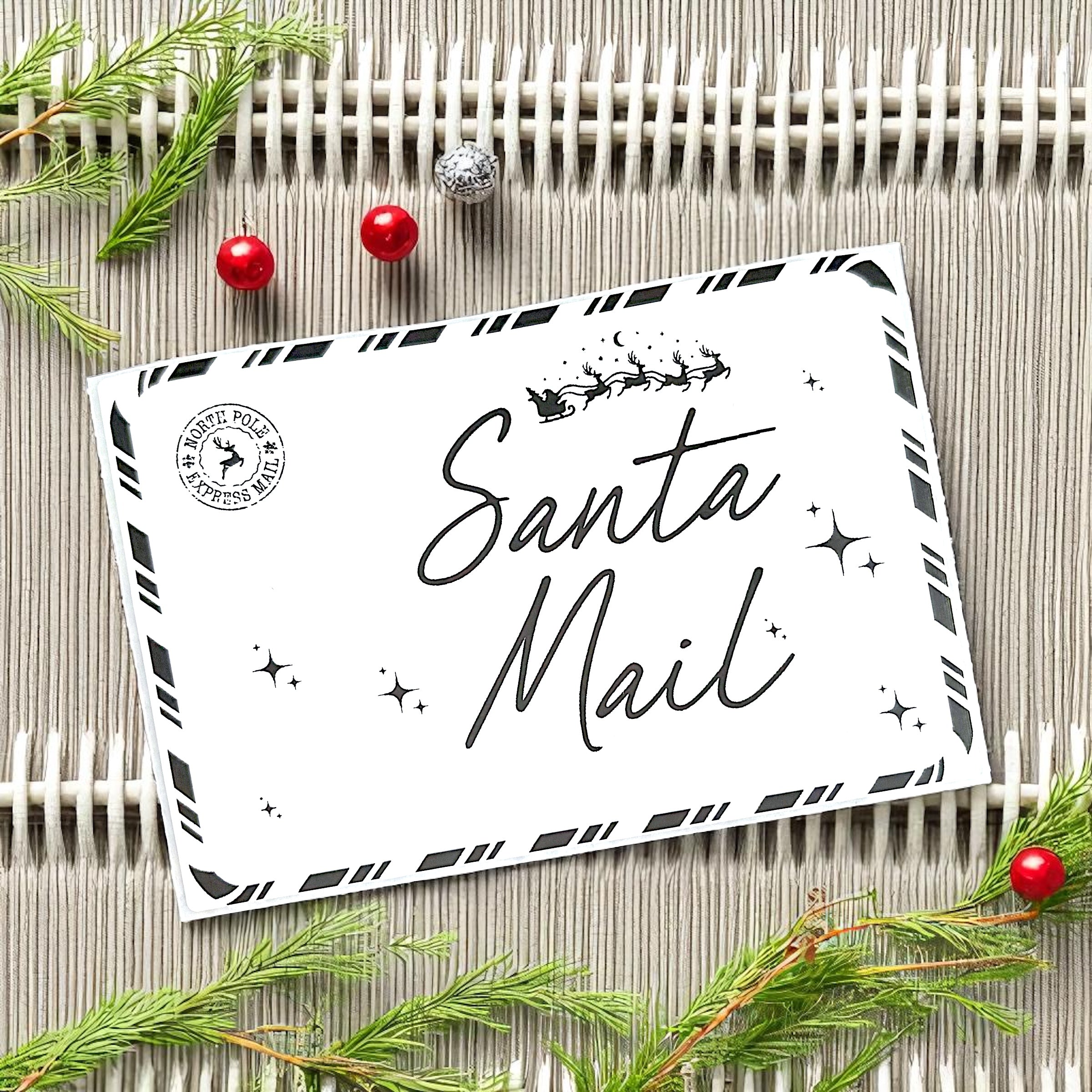 10 x Santa Mail Labels