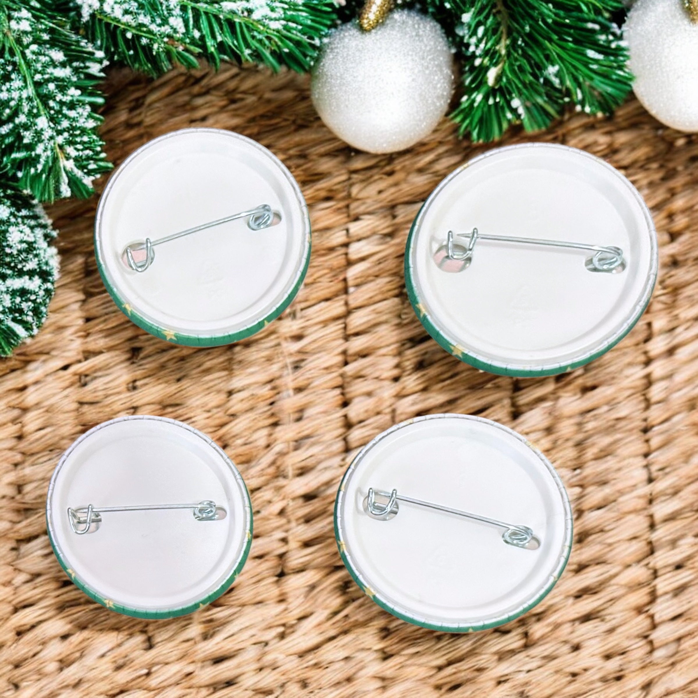 10 x 'Elf Arrival/Return' Badges - 38mm Badges