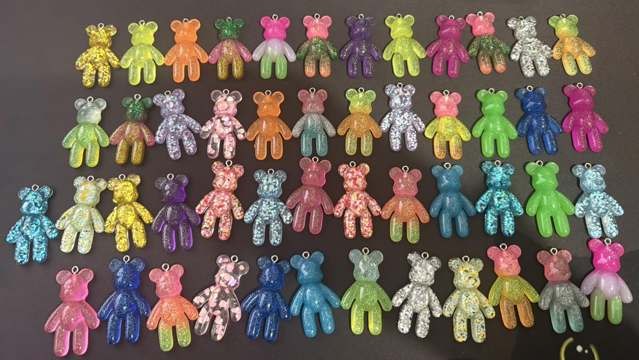 49 x Hooked Resin Bears
