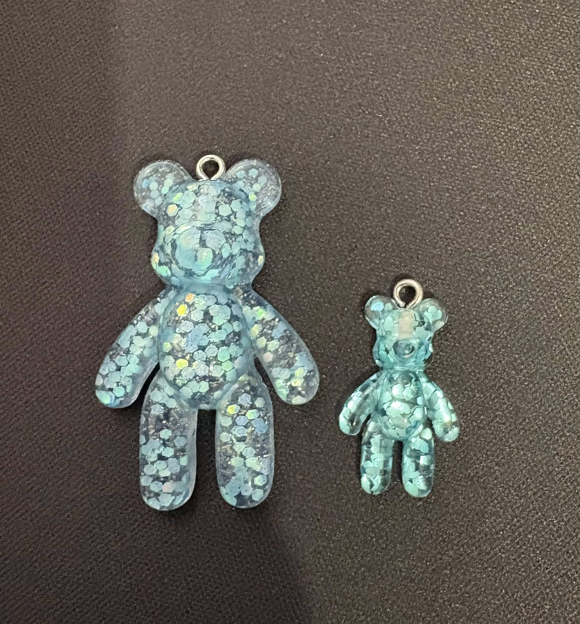 78 x SMALL Hooked Resin Bears